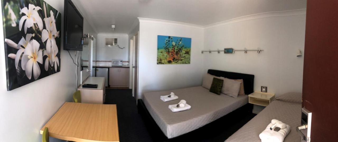 Carnarvon Gateway Motel Esterno foto